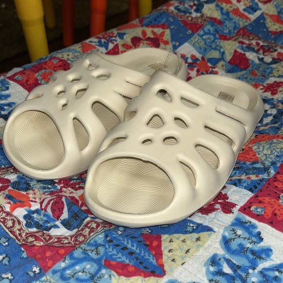 EVA Foam 450 Slide Beige Unbranded Sand New - Picture 2 of 14